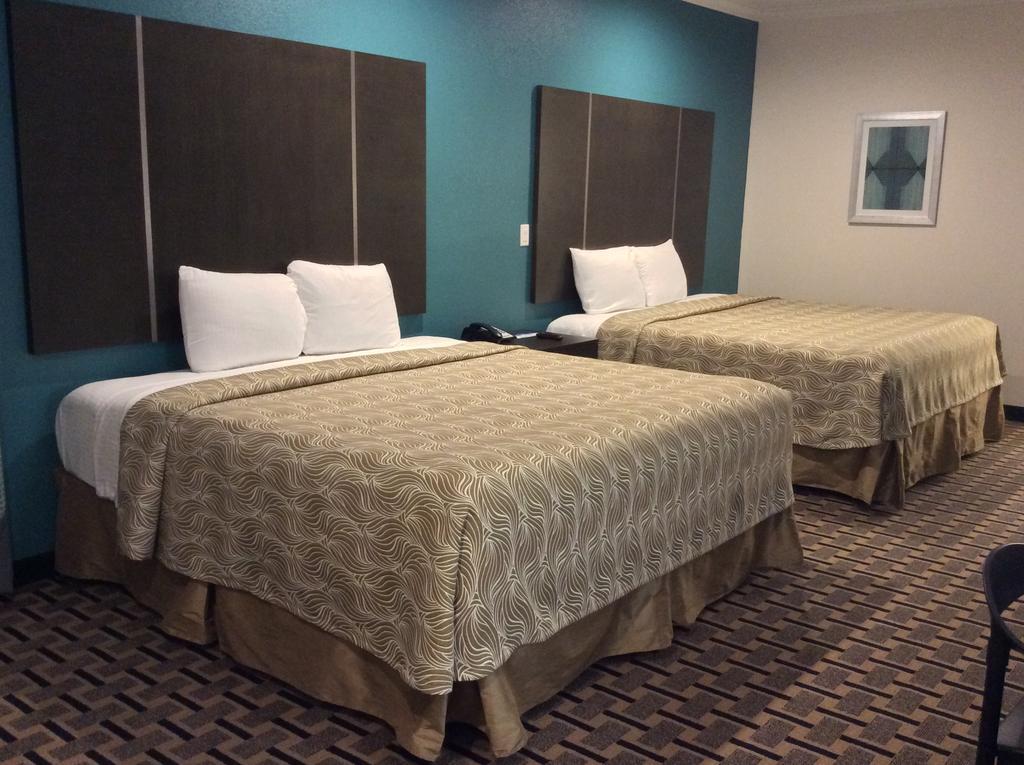 Regency Inn & Suites- Nw Houston Jersey Village 客房 照片